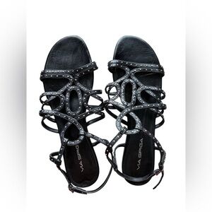 Via Spiga strappy, studded flat black sandals size 9.5.